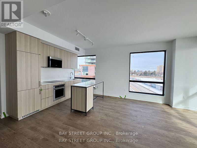 216 - 251 Masonry Way, Mississauga, Ontario  L3H 0B8 - Photo 2 - W12701972