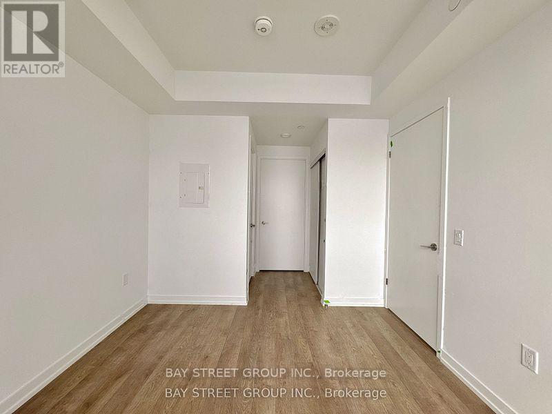 216 - 251 Masonry Way, Mississauga, Ontario  L3H 0B8 - Photo 4 - W12701972