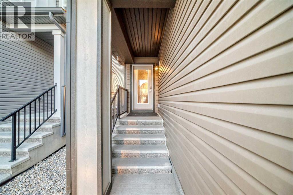 165 Savanna Passage Ne, Calgary, Alberta  T3J 2J7 - Photo 3 - A2279454