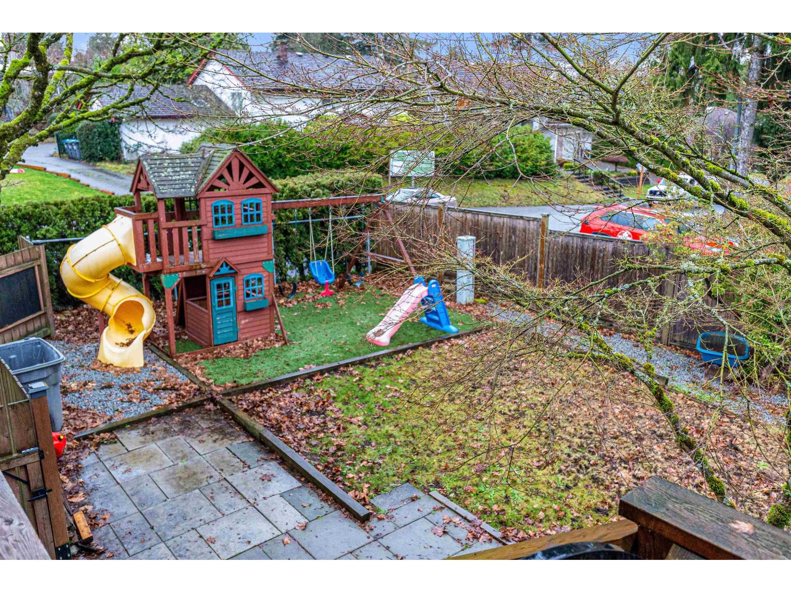 11585 Royal Crescent, Surrey, British Columbia  V3V 6V5 - Photo 6 - R3078000