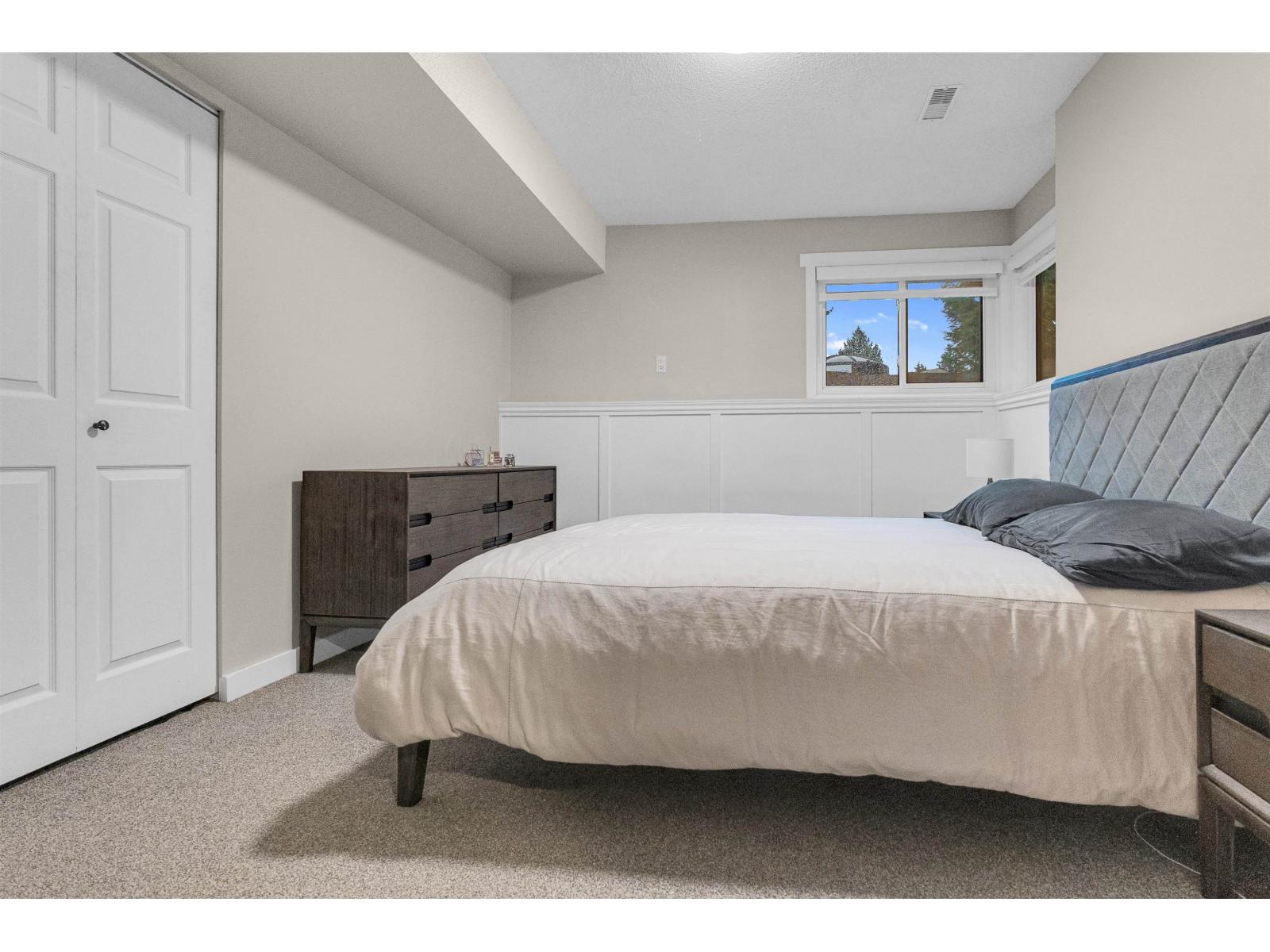 11585 Royal Crescent, Surrey, British Columbia  V3V 6V5 - Photo 24 - R3078000