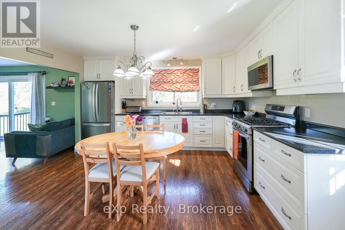 179422 Grey Road 17, Georgian Bluffs, Ontario  N0H 2T0 - Photo 8 - X12702018