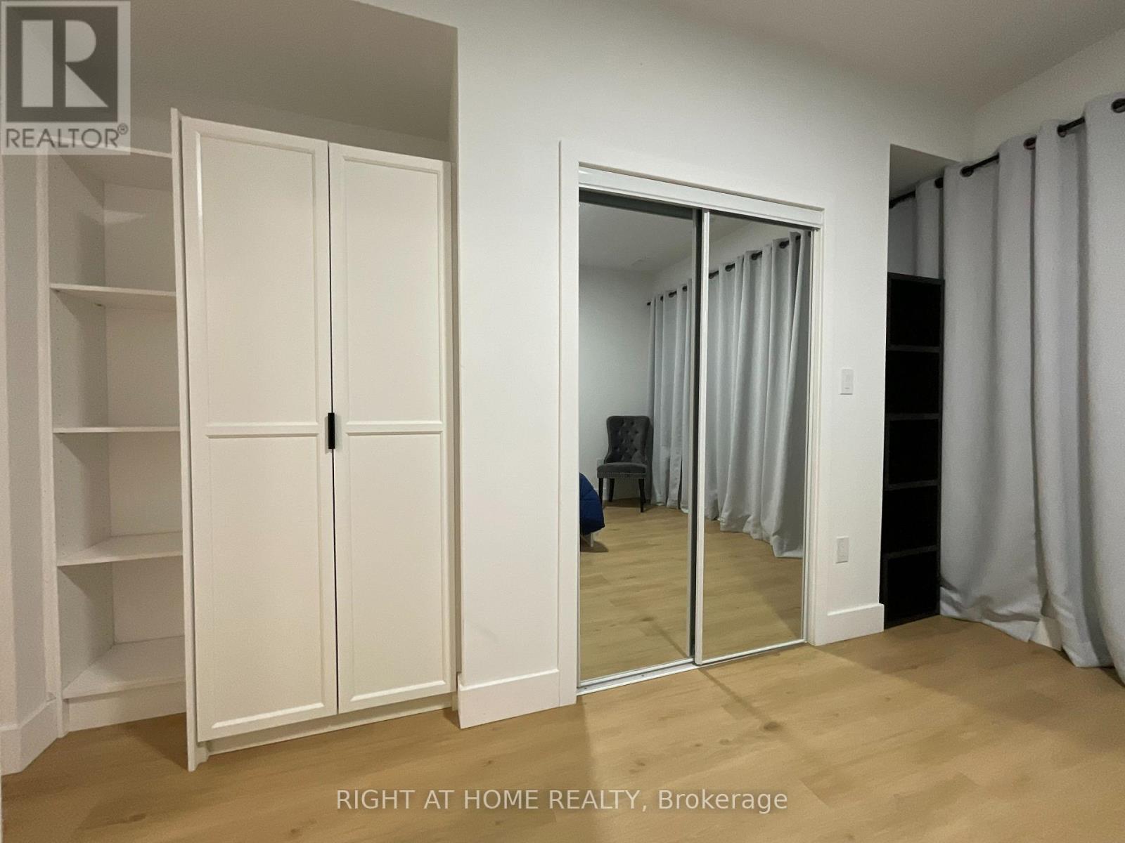 Unit #2  Main Floor - 674 Manning Avenue, Toronto, Ontario  M6G 2W4 - Photo 17 - C12701470