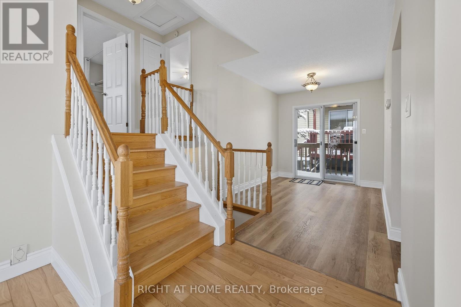 52 Gosney Crescent, Barrie, Ontario  L4N 6T7 - Photo 10 - S12698338