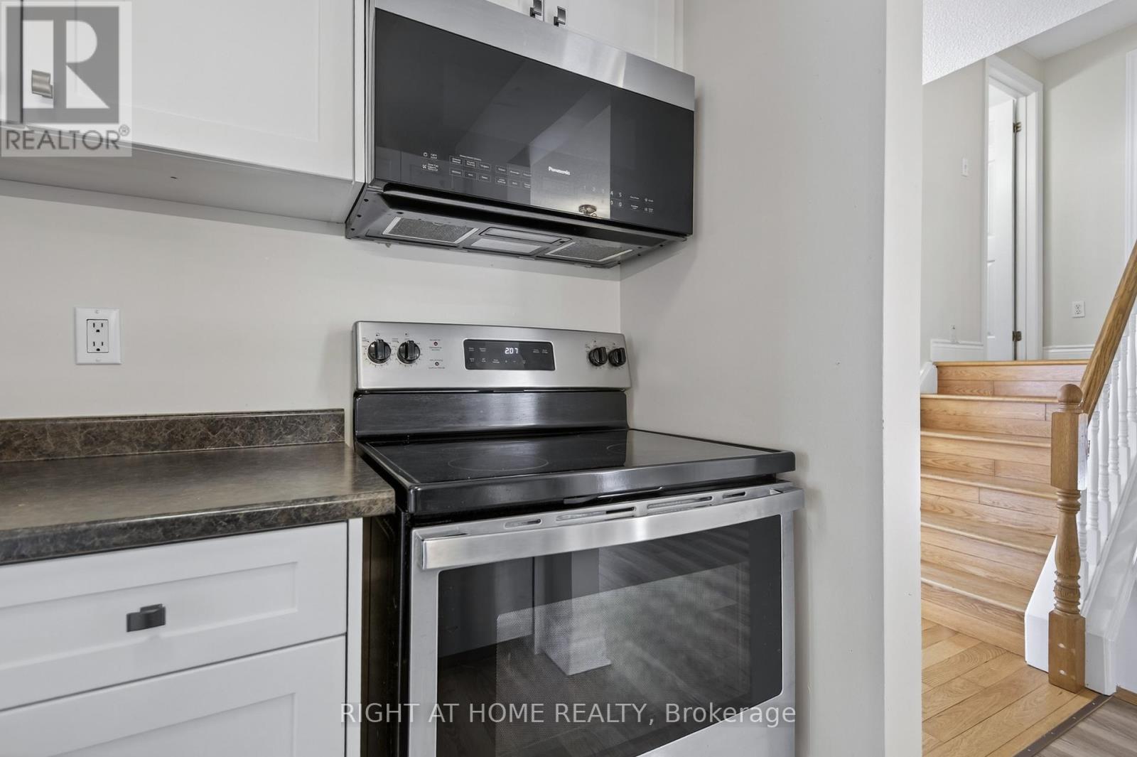 52 Gosney Crescent, Barrie, Ontario  L4N 6T7 - Photo 15 - S12698338