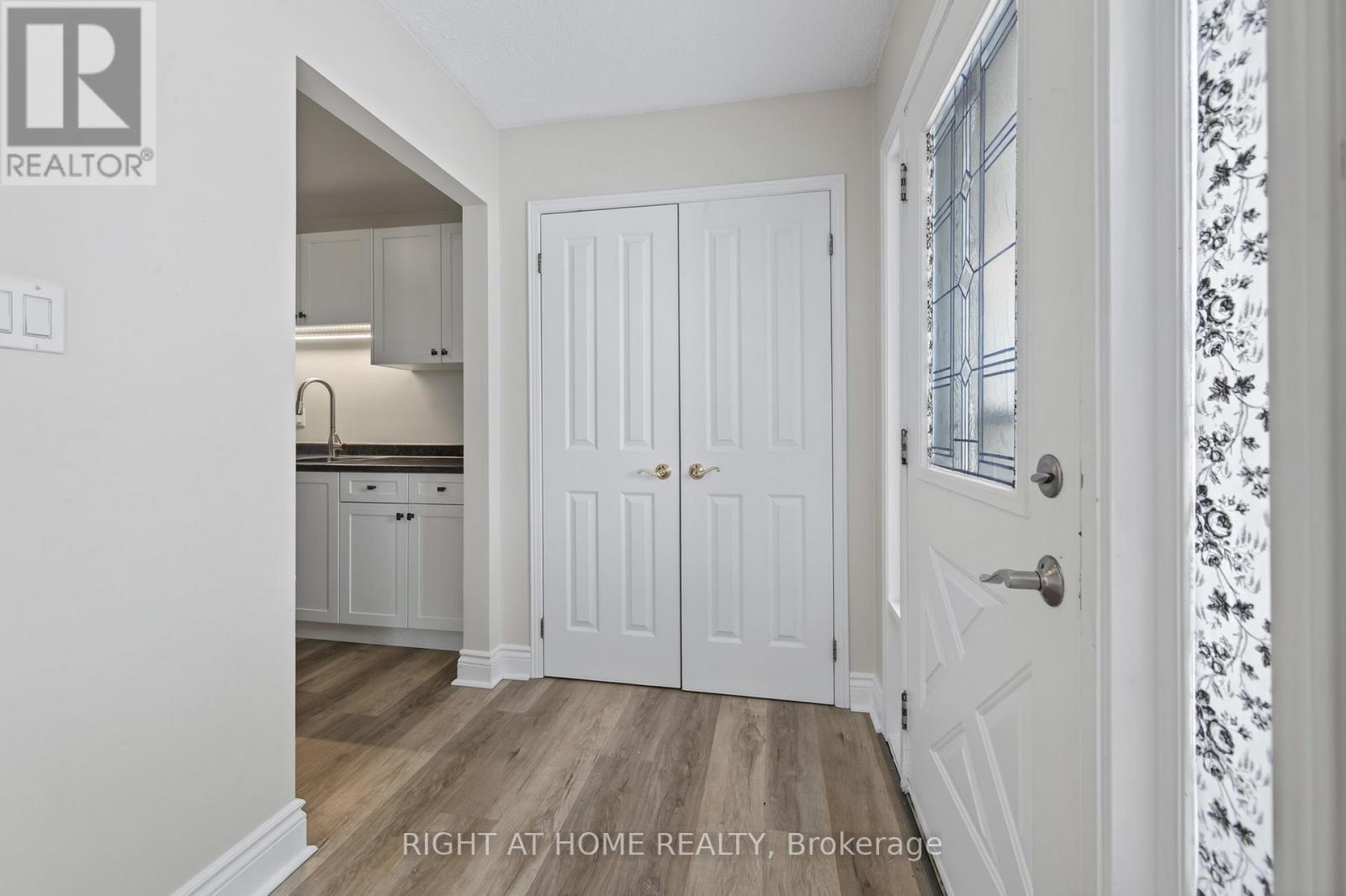 52 Gosney Crescent, Barrie, Ontario  L4N 6T7 - Photo 7 - S12698338