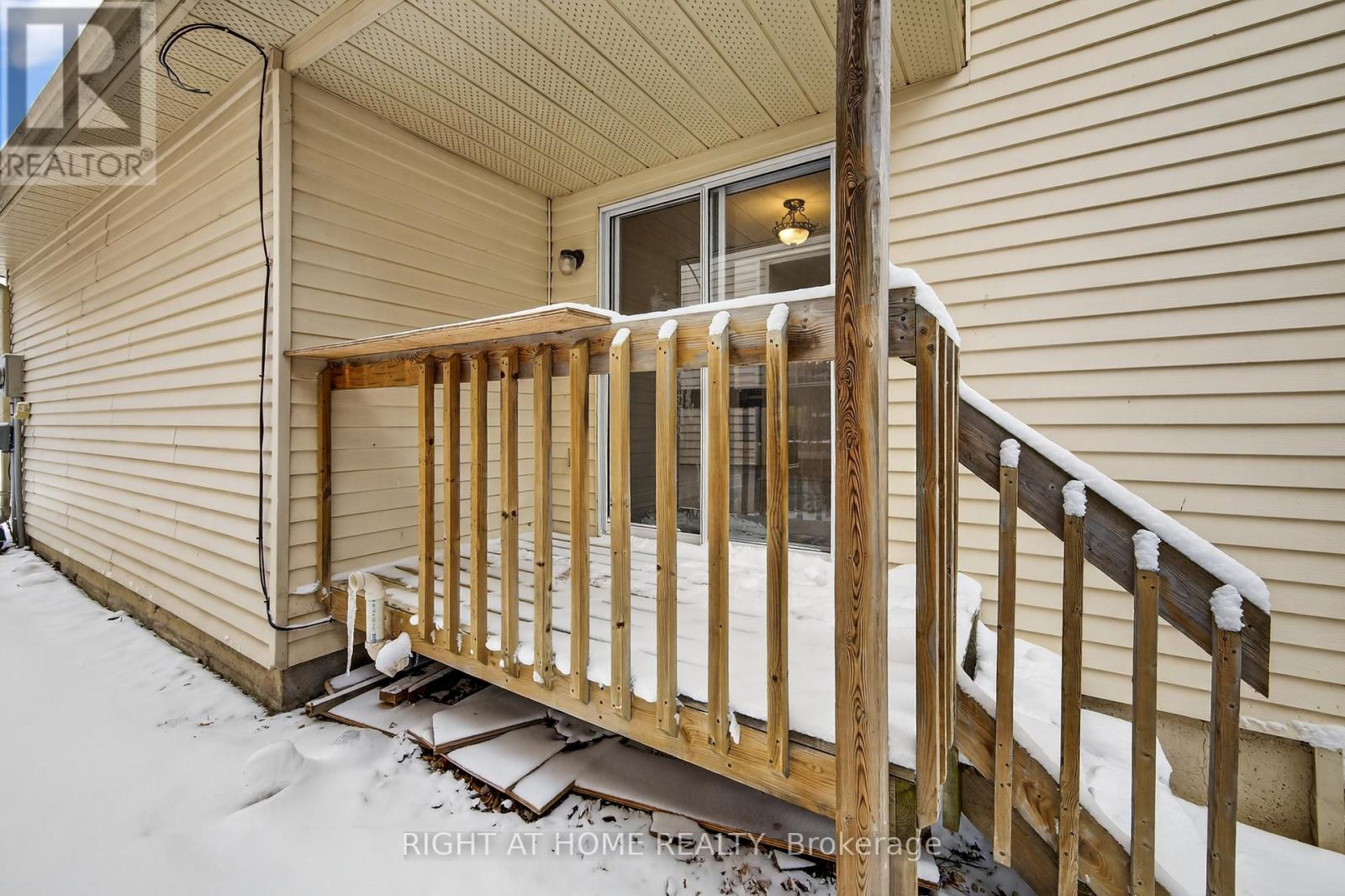 52 Gosney Crescent, Barrie, Ontario  L4N 6T7 - Photo 4 - S12698338