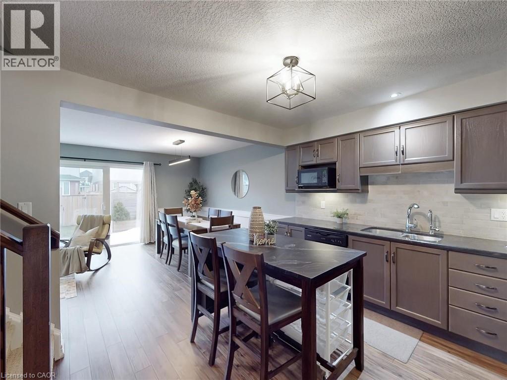 33 Marshall Drive, Guelph, Ontario  N1E 0K7 - Photo 6 - 40799013