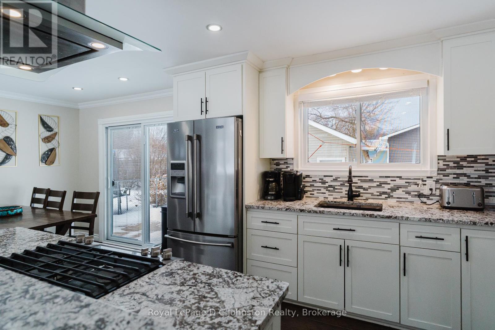 468 Centennial Crescent, Saugeen Shores, Ontario  N0H 2C1 - Photo 11 - X12702056