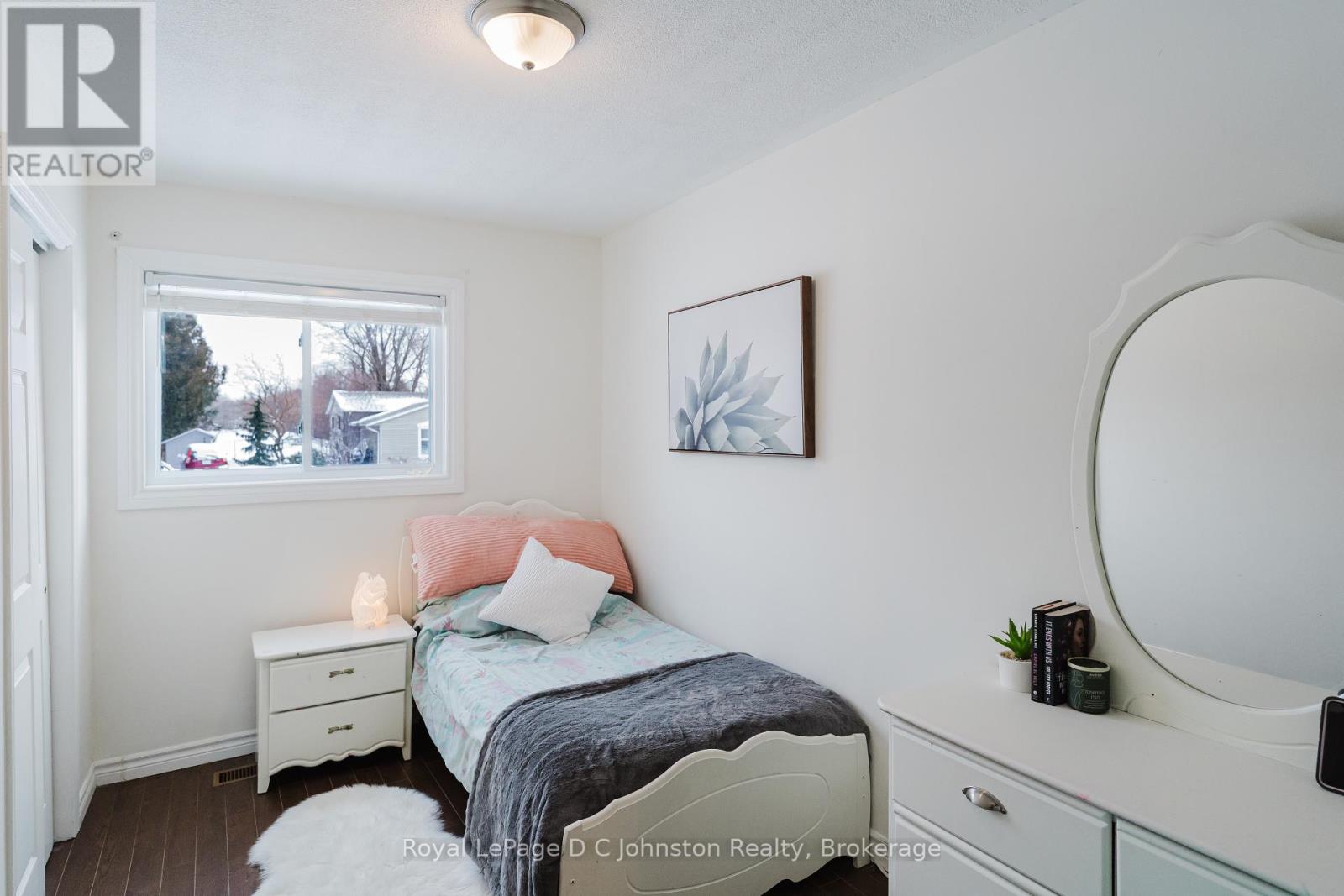 468 Centennial Crescent, Saugeen Shores, Ontario  N0H 2C1 - Photo 14 - X12702056