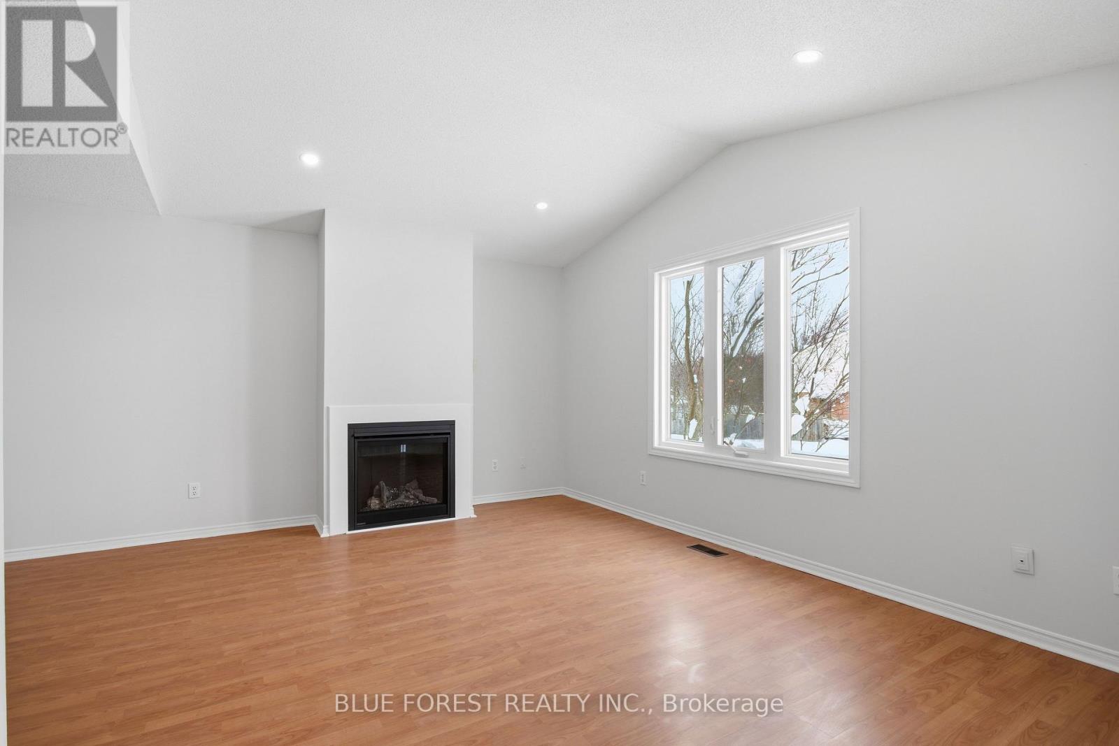 959 Lawson Road, London North, Ontario  N6G 4X4 - Photo 8 - X12702010