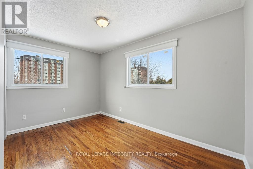 2035 St. Laurent Boulevard, Ottawa, Ontario  K1G 1A5 - Photo 13 - X12702034