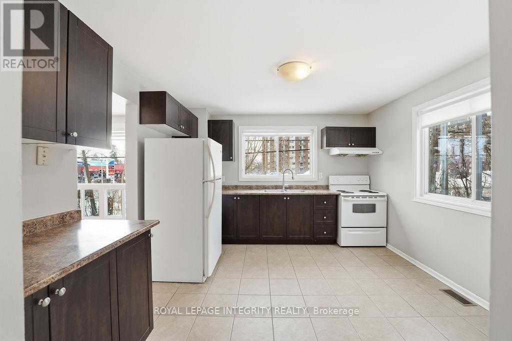 2035 St. Laurent Boulevard, Ottawa, Ontario  K1G 1A5 - Photo 6 - X12702034