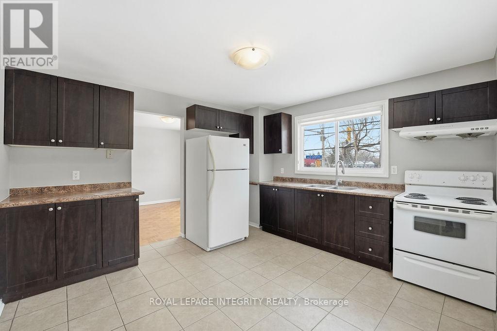 2035 St. Laurent Boulevard, Ottawa, Ontario  K1G 1A5 - Photo 7 - X12702034