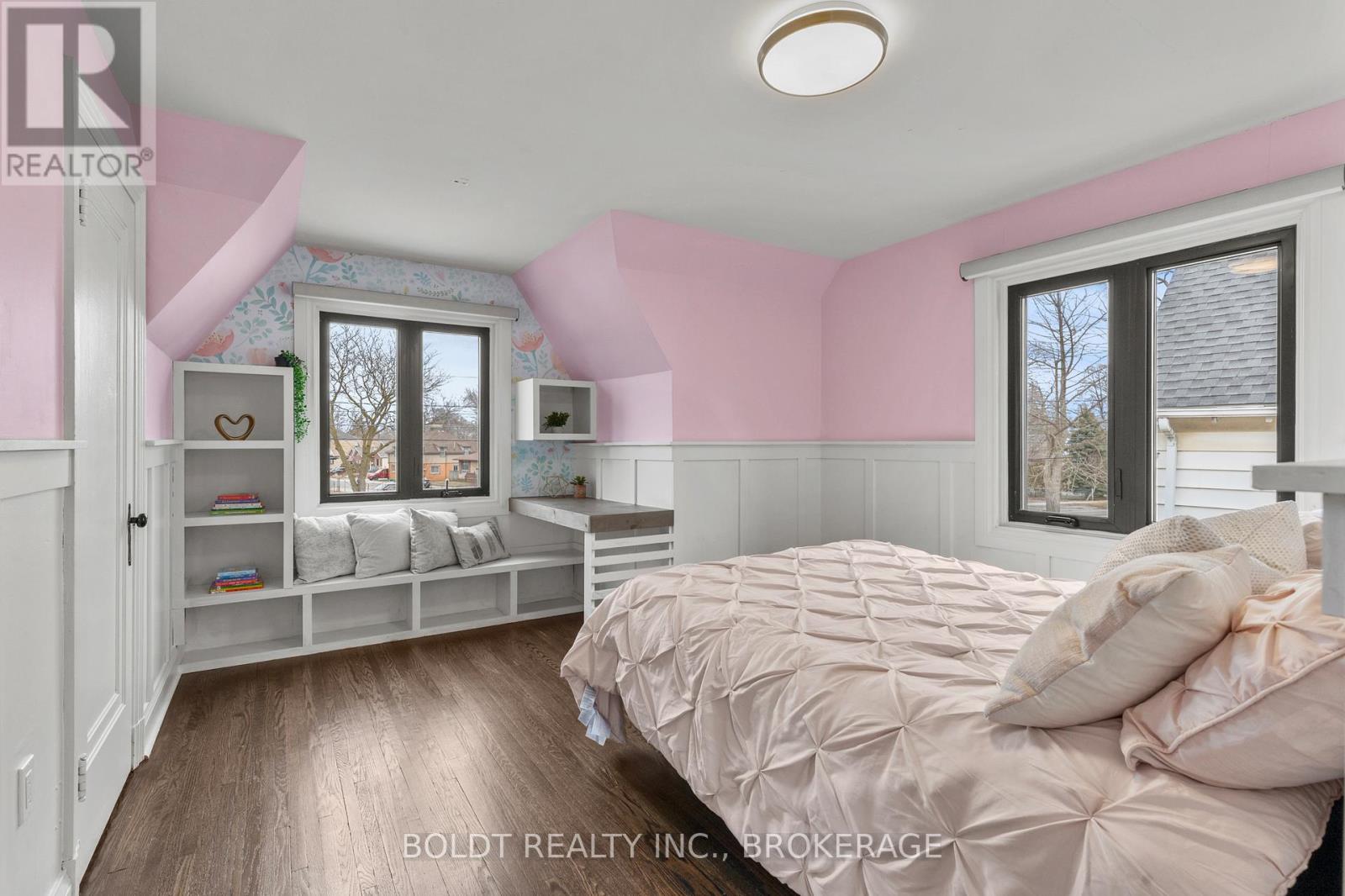 322 Queenston Street, St. Catharines, Ontario  L2P 2X7 - Photo 18 - X12702022