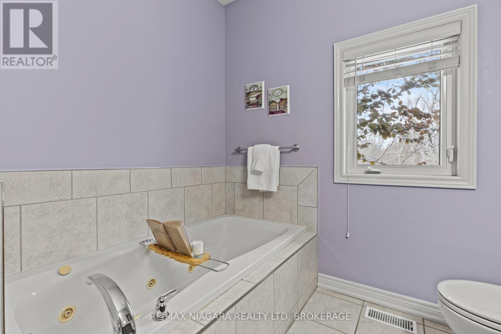 194 Hillsdale Drive, Welland, Ontario  L3C 7M4 - Photo 23 - X12702062