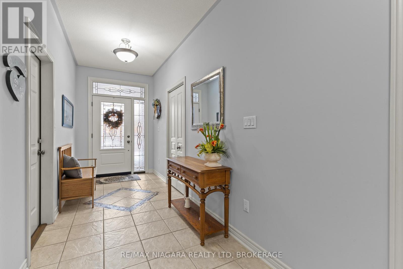 194 Hillsdale Drive, Welland, Ontario  L3C 7M4 - Photo 7 - X12702062