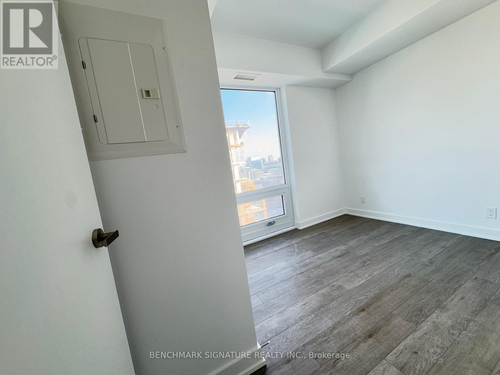 2502 - 88 Queen Street E, Toronto, Ontario  M5C 0B6 - Photo 7 - C12702014