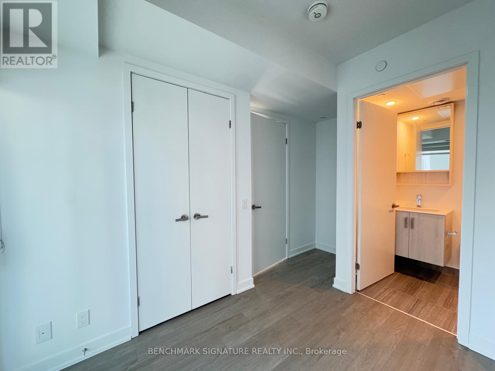 2502 - 88 Queen Street E, Toronto, Ontario  M5C 0B6 - Photo 9 - C12702014