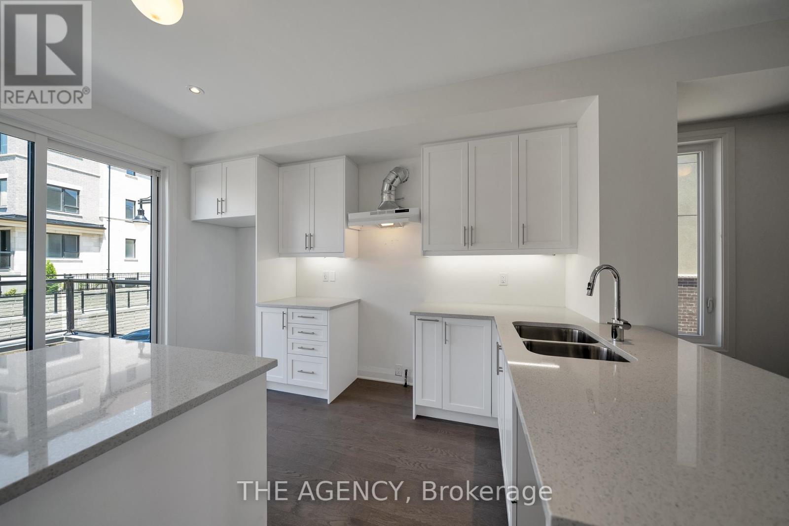 563 Port Darlington Road, Clarington, Ontario  L1C 7E9 - Photo 10 - E12702008