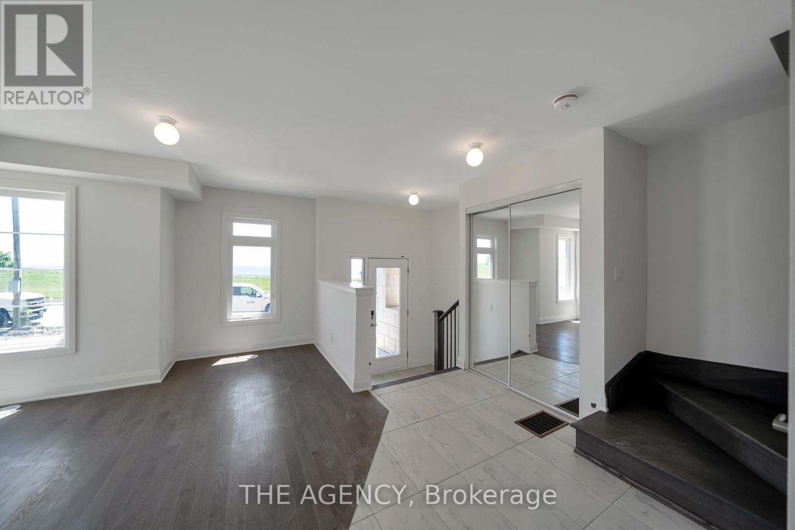 563 Port Darlington Road, Clarington, Ontario  L1C 7E9 - Photo 5 - E12702008