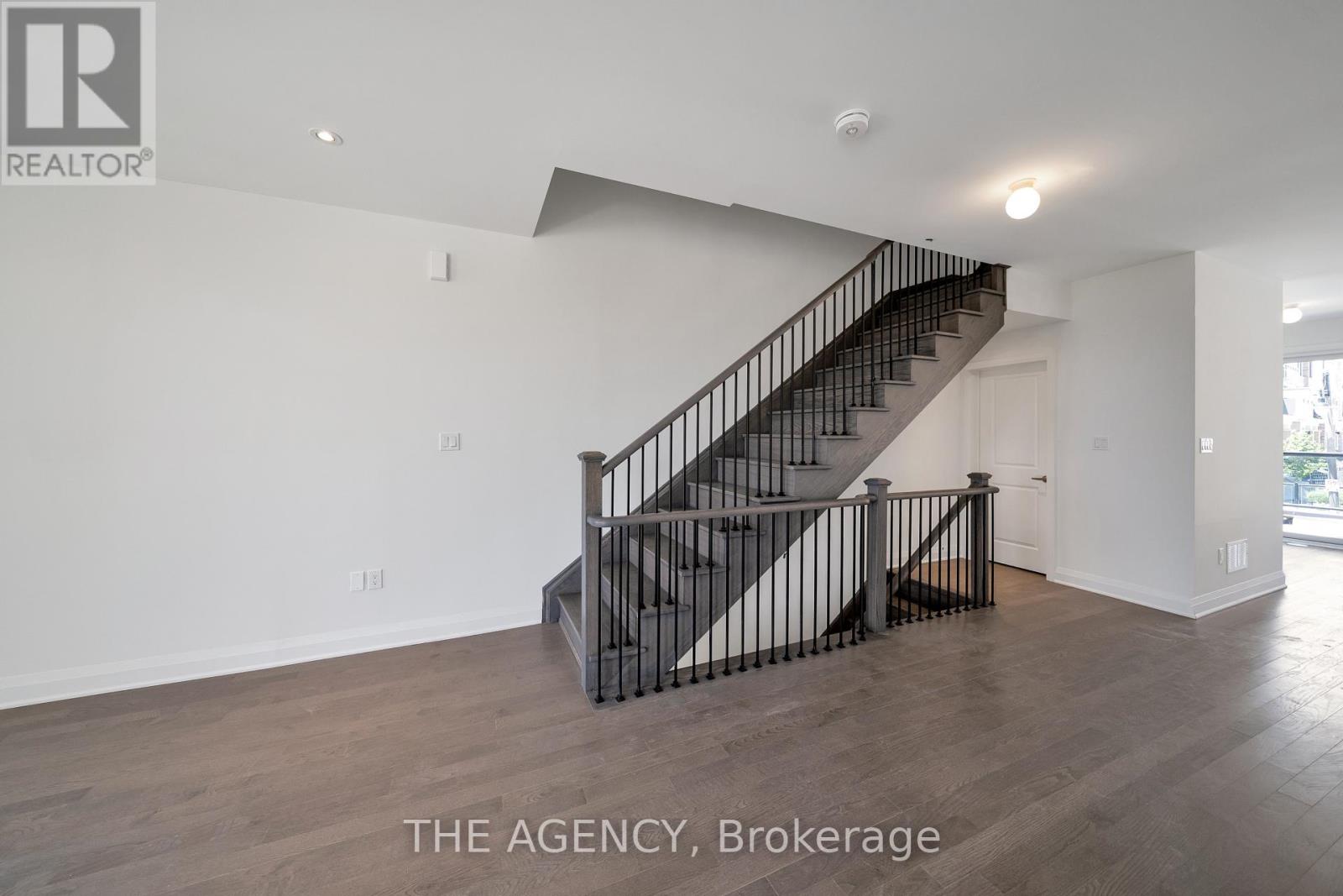 563 Port Darlington Road, Clarington, Ontario  L1C 7E9 - Photo 6 - E12702008