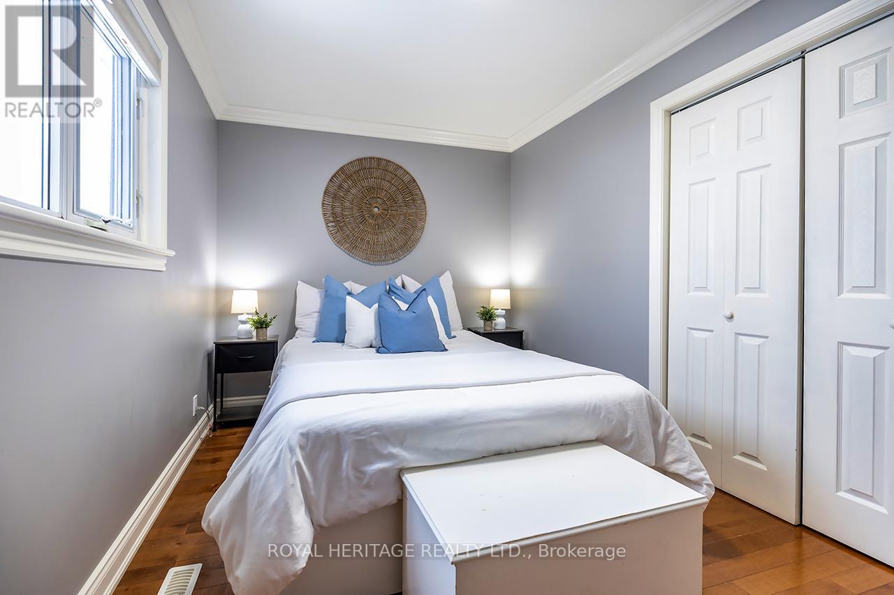 803 Oliva Street, Pickering (West Shore), Ontario  L1W 2V9 - Photo 13 - E12702016