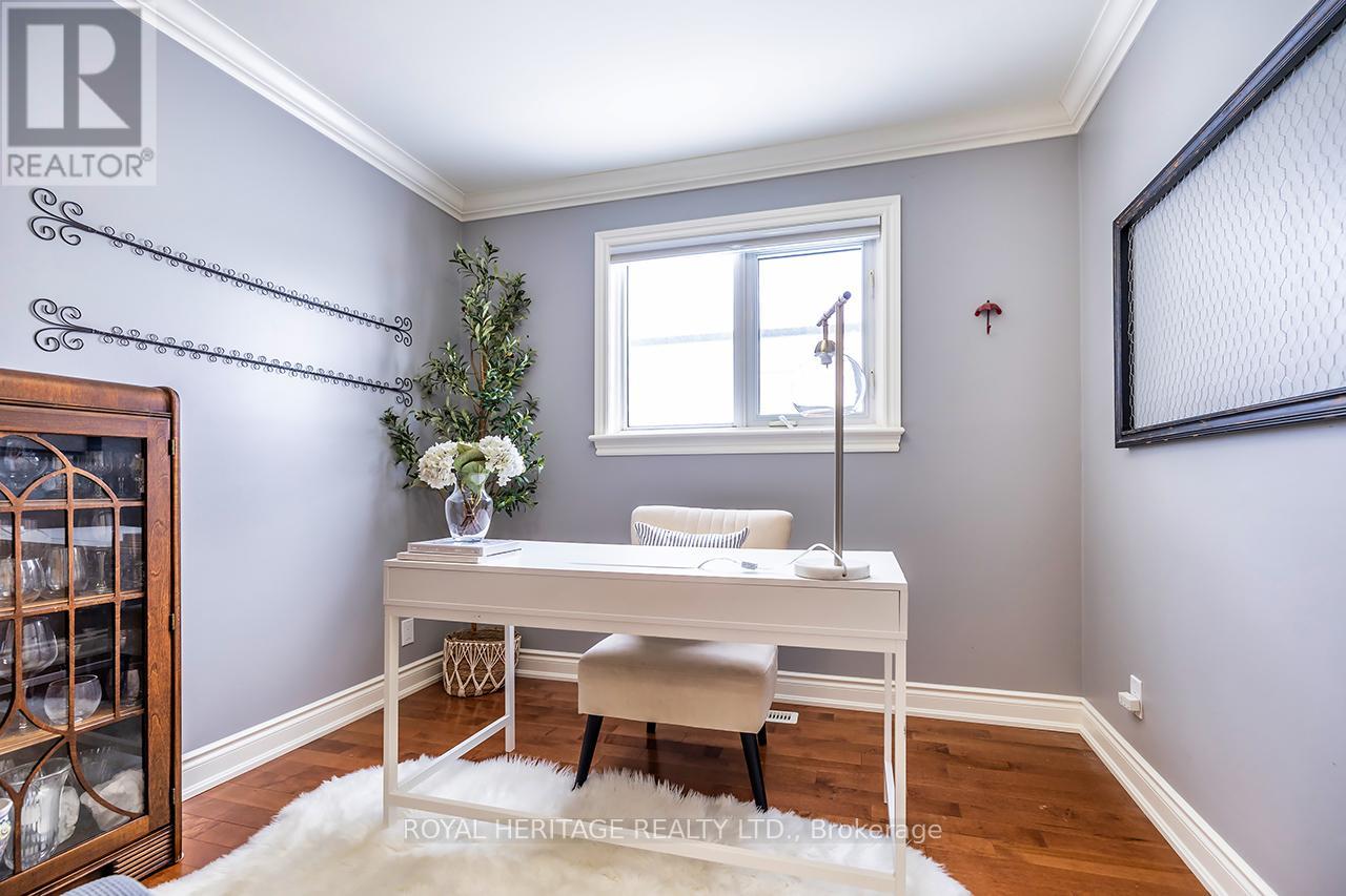 803 Oliva Street, Pickering (West Shore), Ontario  L1W 2V9 - Photo 14 - E12702016