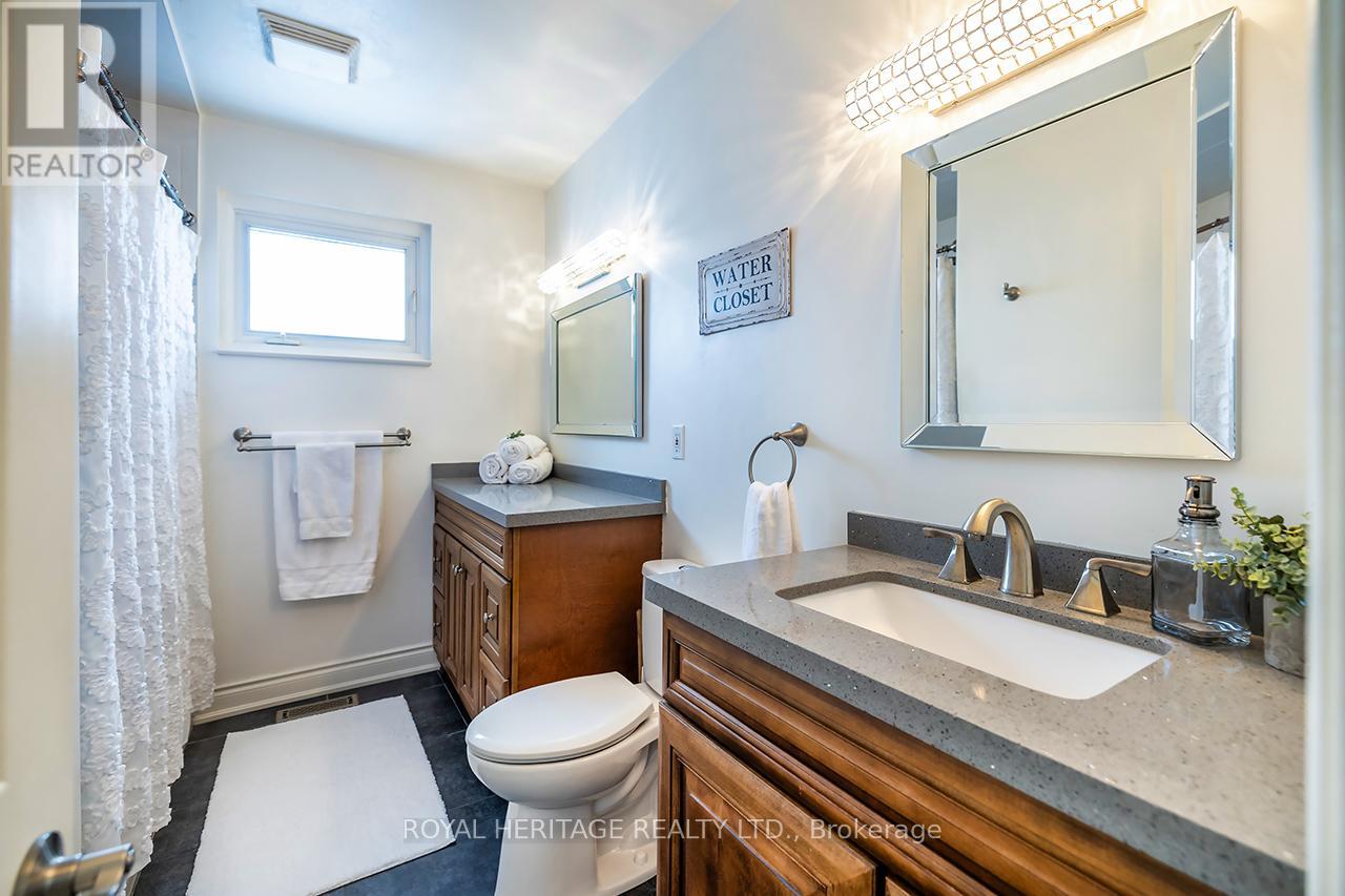 803 Oliva Street, Pickering (West Shore), Ontario  L1W 2V9 - Photo 15 - E12702016