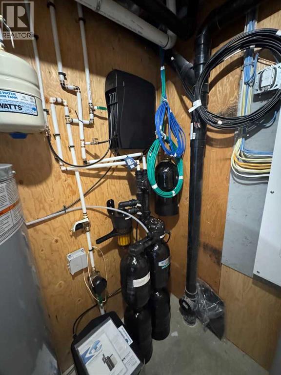 29 Rowmont Common Nw, Calgary, Alberta  T3L 0L4 - Photo 45 - A2277545