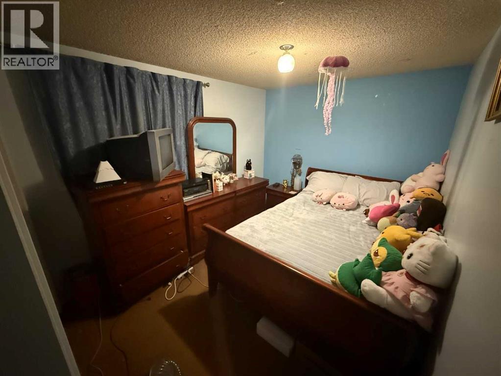 24 Bermuda Road Nw, Calgary, Alberta  T3K 1G6 - Photo 16 - A2279727