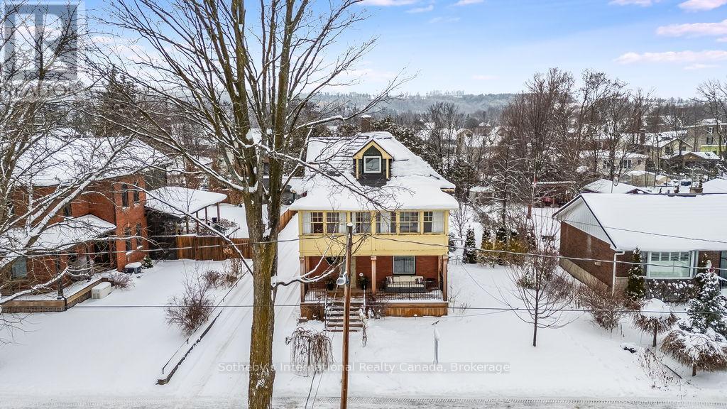 12 Elizabeth Street W, Clearview (Creemore), Ontario  L0M 1G0 - Photo 2 - S12702066