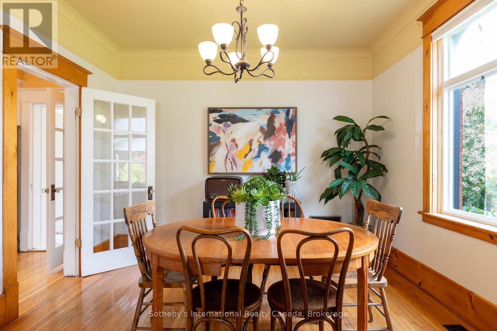 12 Elizabeth Street W, Clearview (Creemore), Ontario  L0M 1G0 - Photo 20 - S12702066