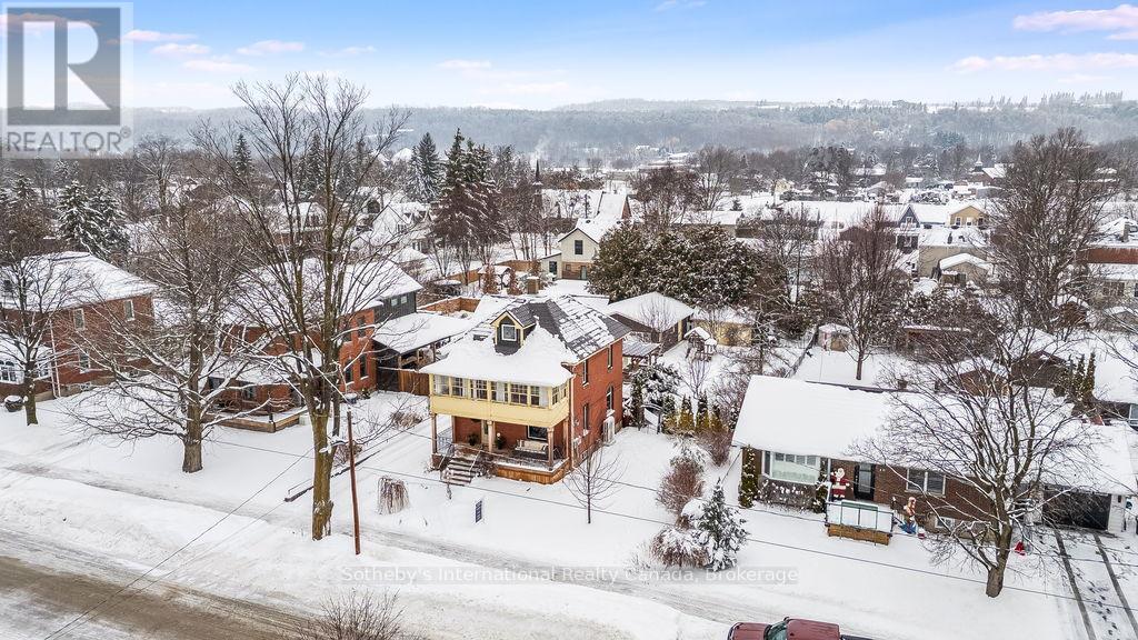 12 Elizabeth Street W, Clearview (Creemore), Ontario  L0M 1G0 - Photo 3 - S12702066