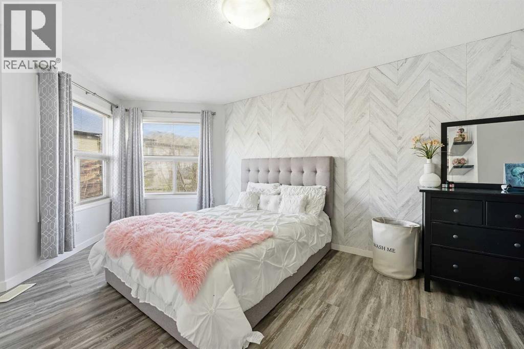 58 Bridlecrest Road Sw, Calgary, Alberta  T2Y 5J2 - Photo 13 - A2279724