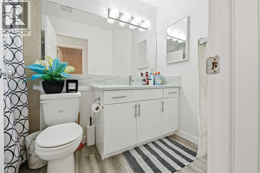 58 Bridlecrest Road Sw, Calgary, Alberta  T2Y 5J2 - Photo 17 - A2279724