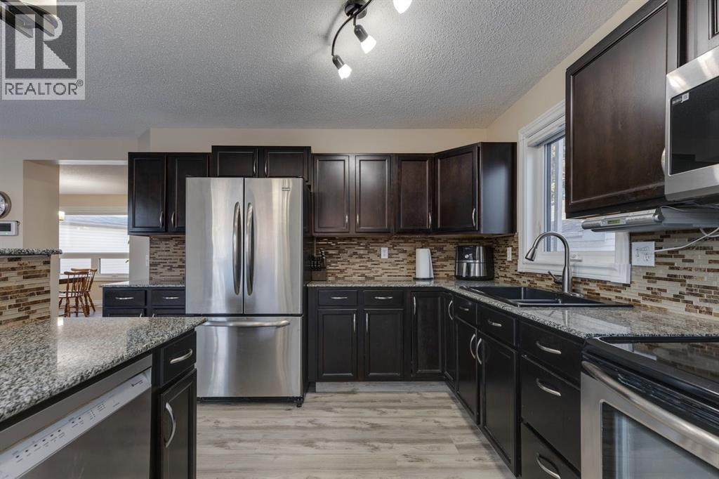 22 Hidden Spring Court Nw, Calgary, Alberta  T3A 5J4 - Photo 13 - A2279189