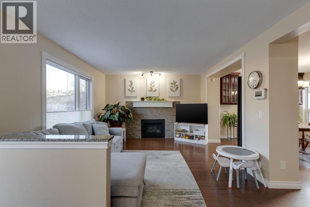 22 Hidden Spring Court Nw, Calgary, Alberta  T3A 5J4 - Photo 6 - A2279189