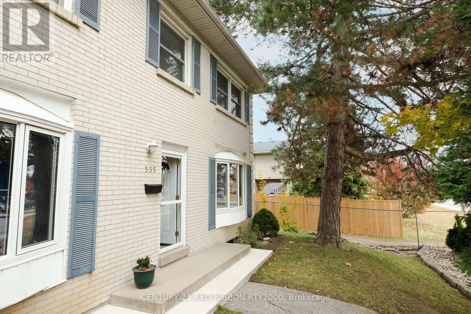 106 - 535 Gainsborough Road, London North, Ontario  N6G 2C5 - Photo 2 - X12702068
