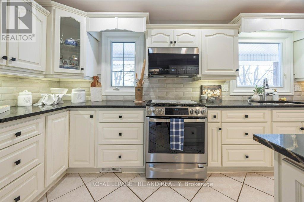 754 Cranbrook Road, London South, Ontario  N6K 1W9 - Photo 14 - X12702092