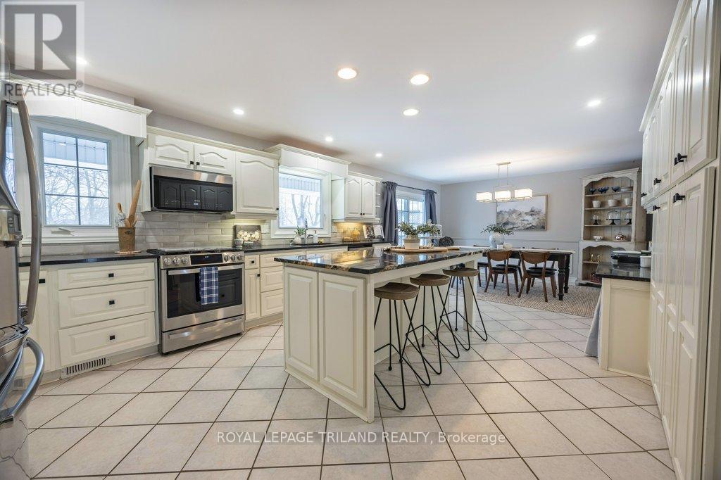 754 Cranbrook Road, London South, Ontario  N6K 1W9 - Photo 15 - X12702092