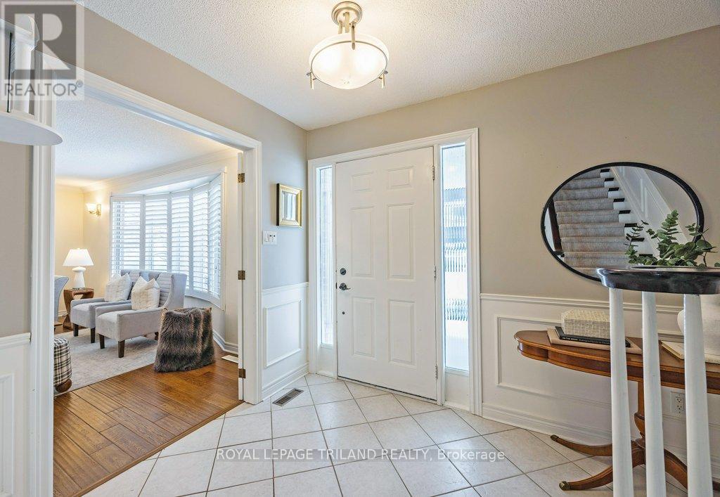 754 Cranbrook Road, London South, Ontario  N6K 1W9 - Photo 5 - X12702092