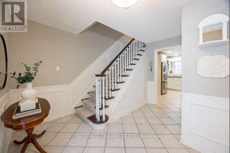 754 Cranbrook Road, London South, Ontario  N6K 1W9 - Photo 6 - X12702092