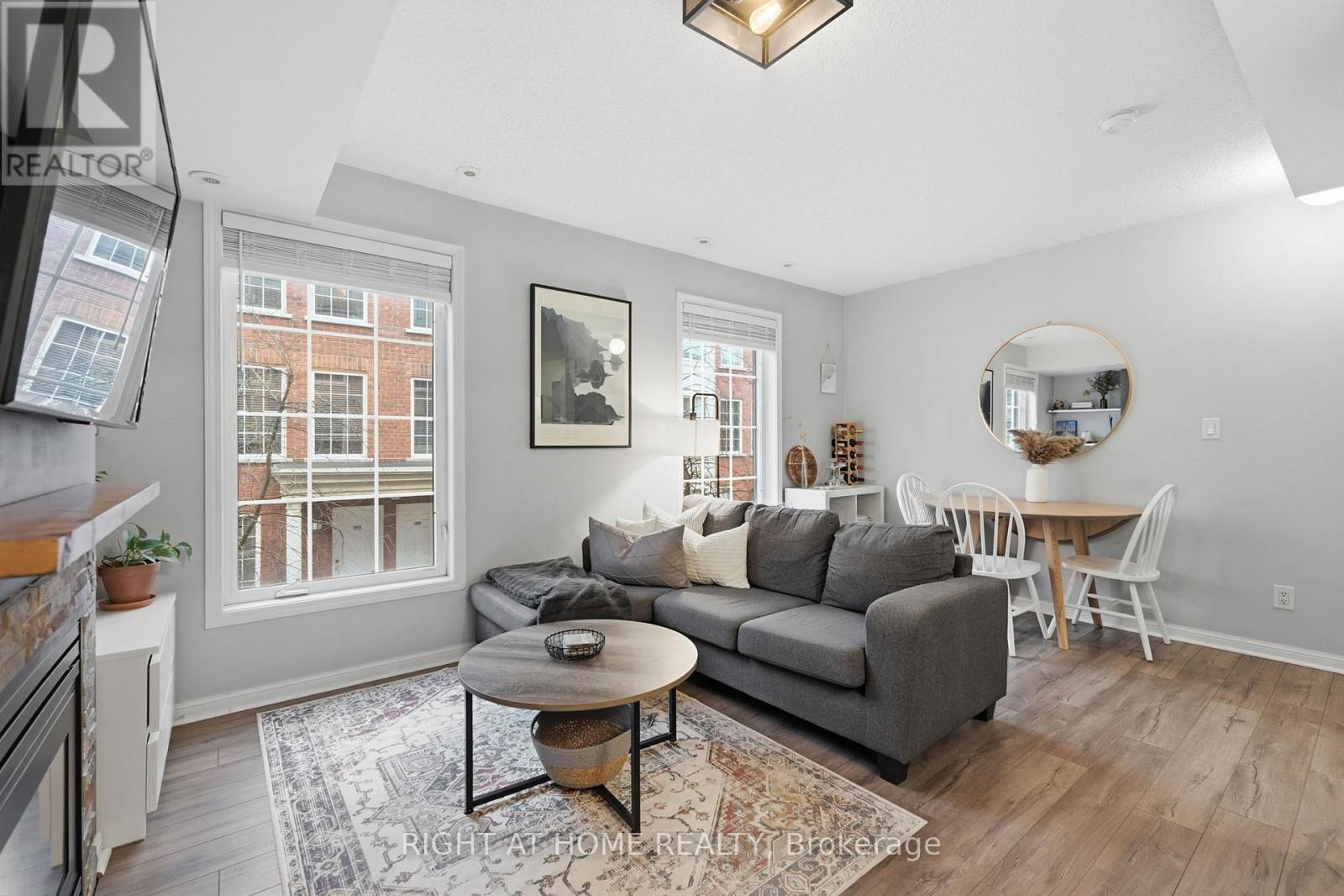 916 - 5 Everson Drive, Toronto, Ontario  M2N 7C3 - Photo 5 - C12702072