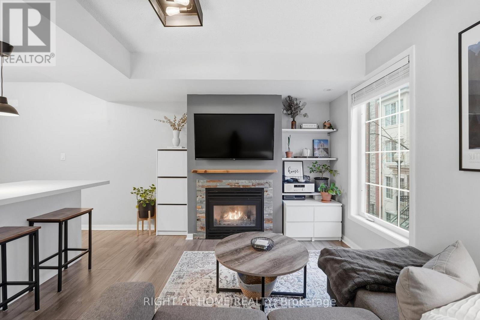 916 - 5 Everson Drive, Toronto, Ontario  M2N 7C3 - Photo 7 - C12702072