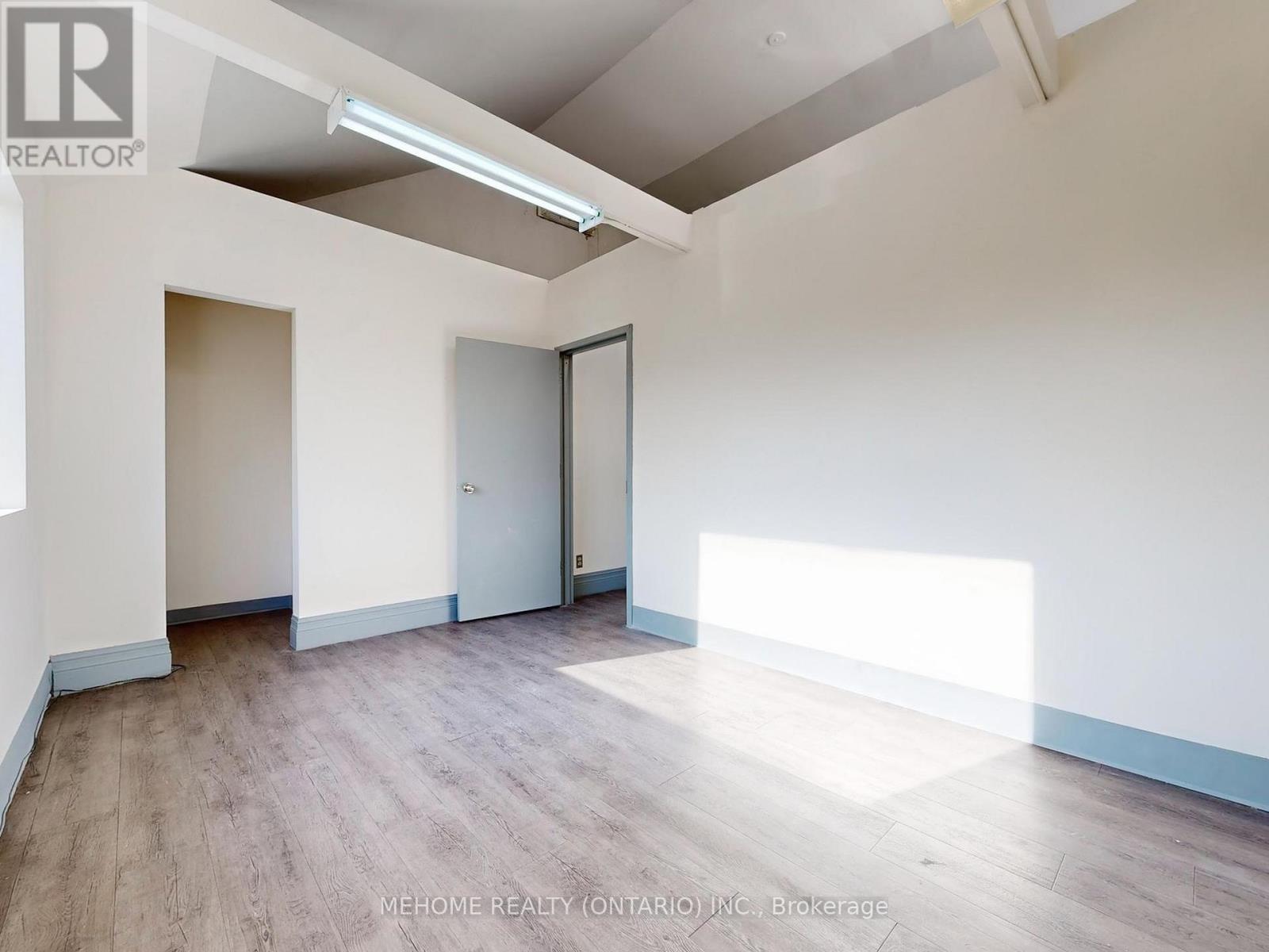 406 Summerhill Avenue, Toronto, Ontario  M4W 2B4 - Photo 20 - C12702104