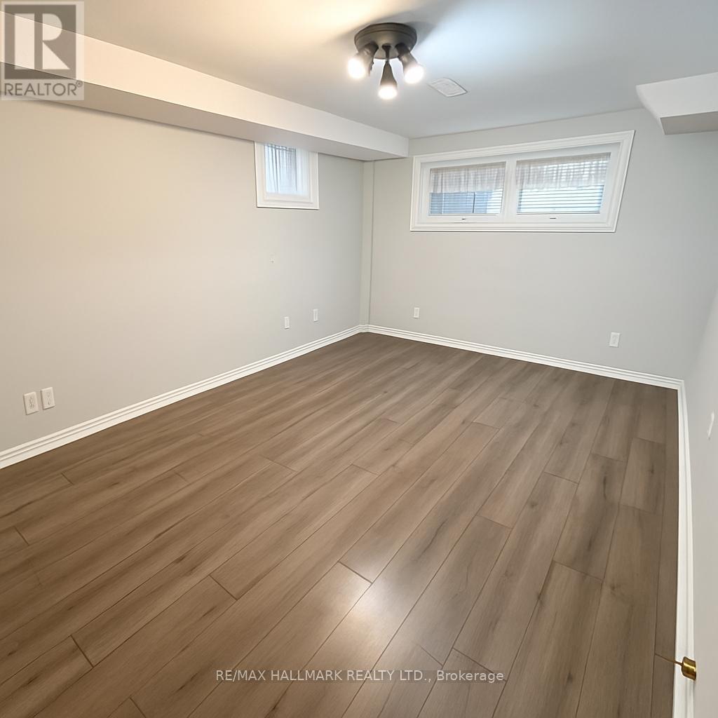 30 Gatwick Avenue, Toronto, Ontario  M4C 1W3 - Photo 8 - E12702108