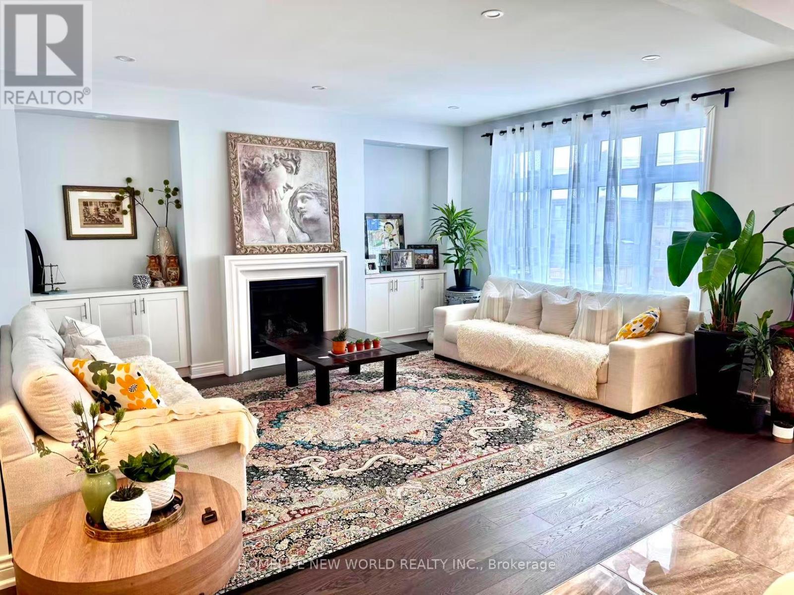 15 Prunella Crescent, East Gwillimbury, Ontario  L9N 0S7 - Photo 3 - N12702064