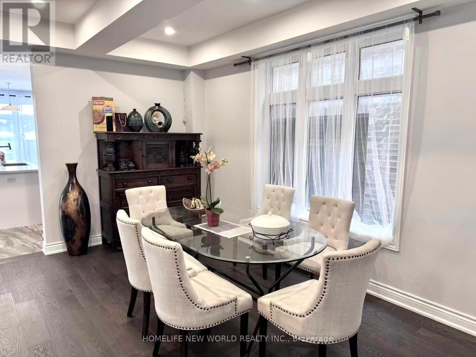 15 Prunella Crescent, East Gwillimbury, Ontario  L9N 0S7 - Photo 5 - N12702064