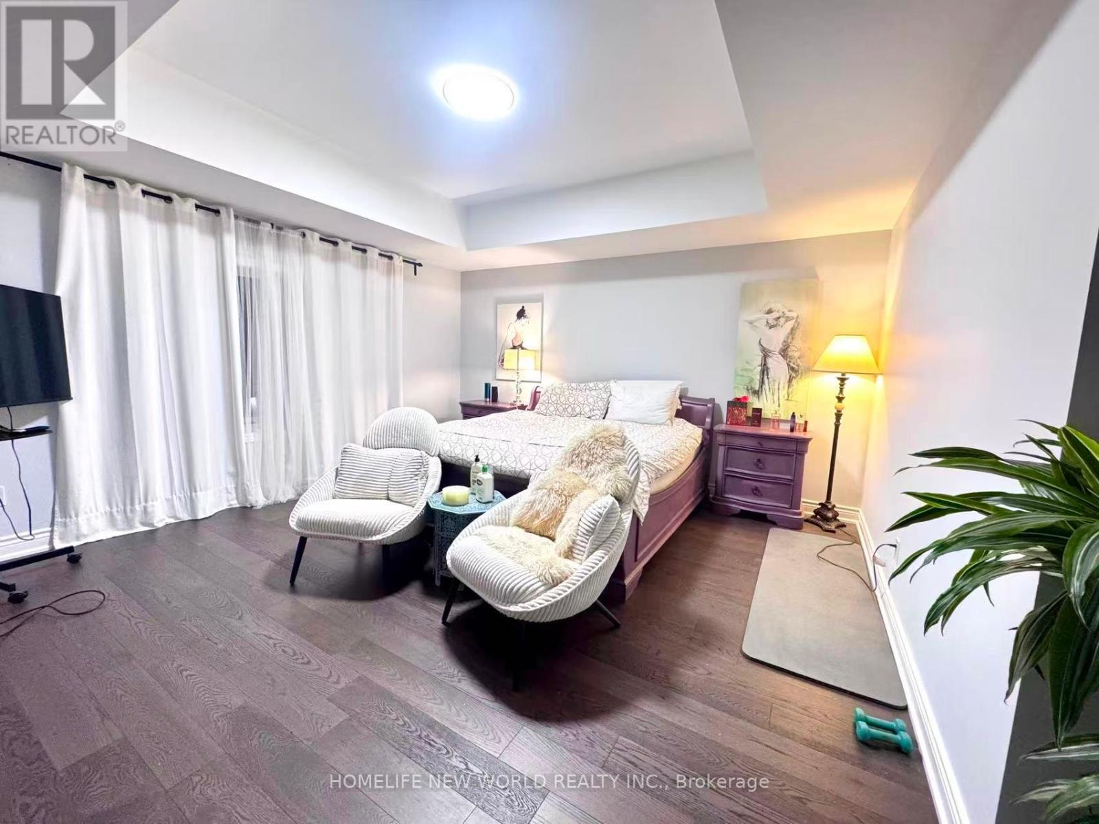 15 Prunella Crescent, East Gwillimbury, Ontario  L9N 0S7 - Photo 7 - N12702064